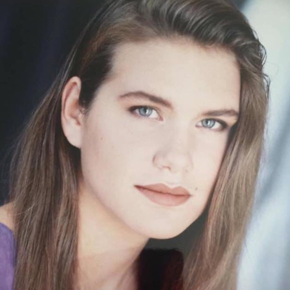 Meet your Posher, Jenny - Picture 2 of 2